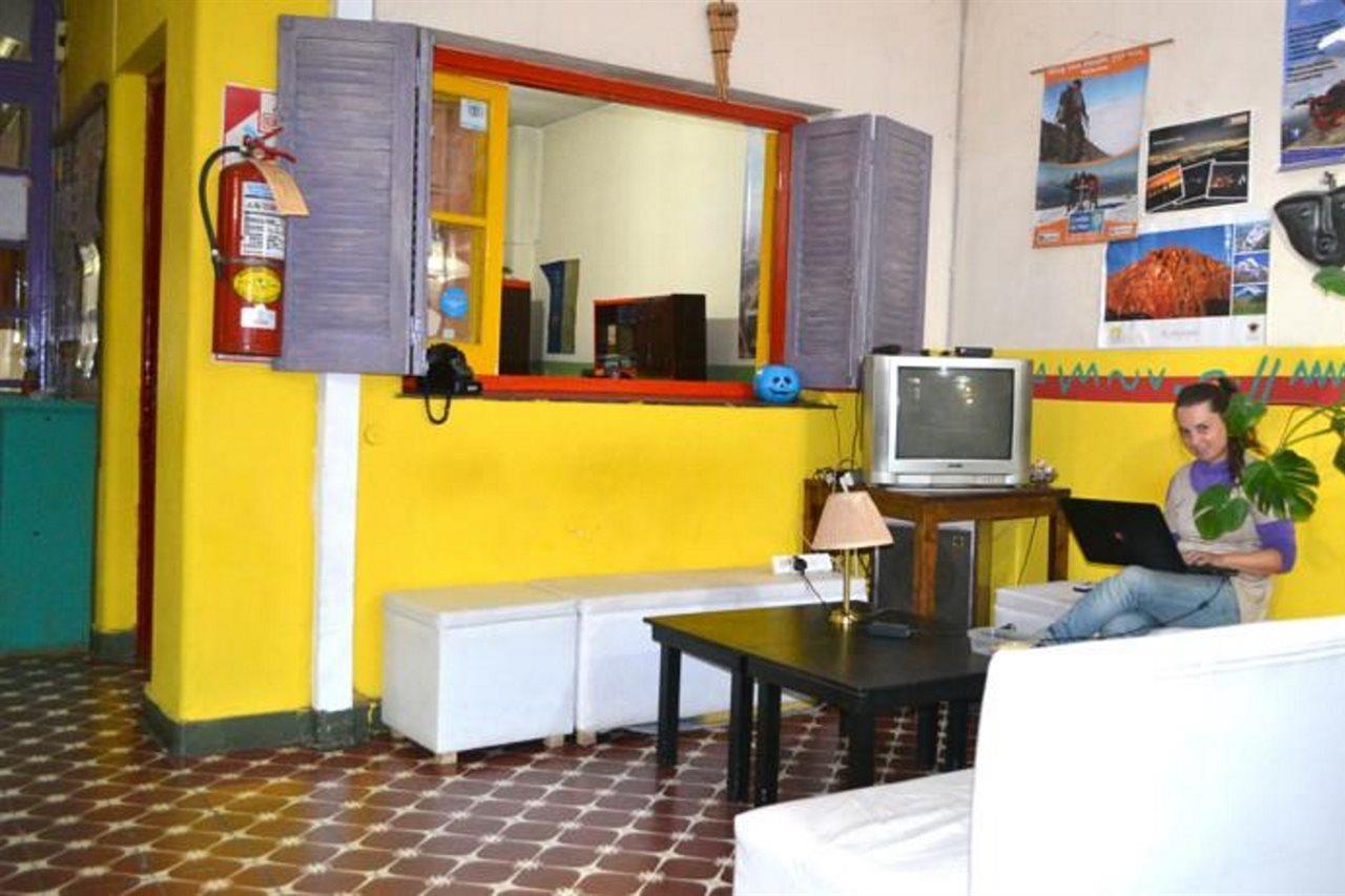 Casa Pueblo Hostel เมนโดซา ภายนอก รูปภาพ